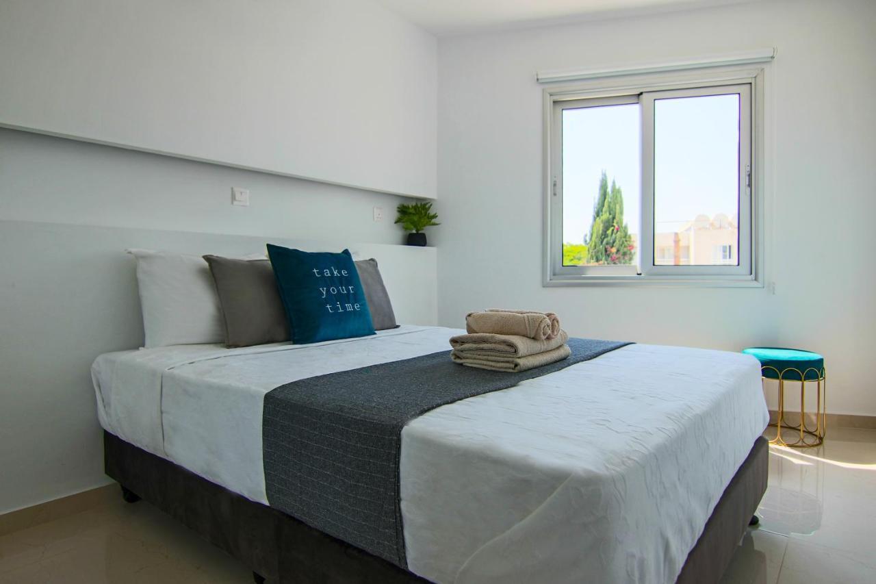Phaedrus Living: Seaside Luxury Flat Lighthouse 65 Leilighet Paphos Eksteriør bilde