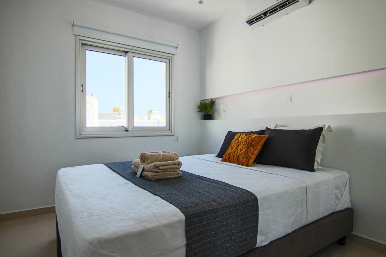 Phaedrus Living: Seaside Luxury Flat Lighthouse 65 Leilighet Paphos Eksteriør bilde