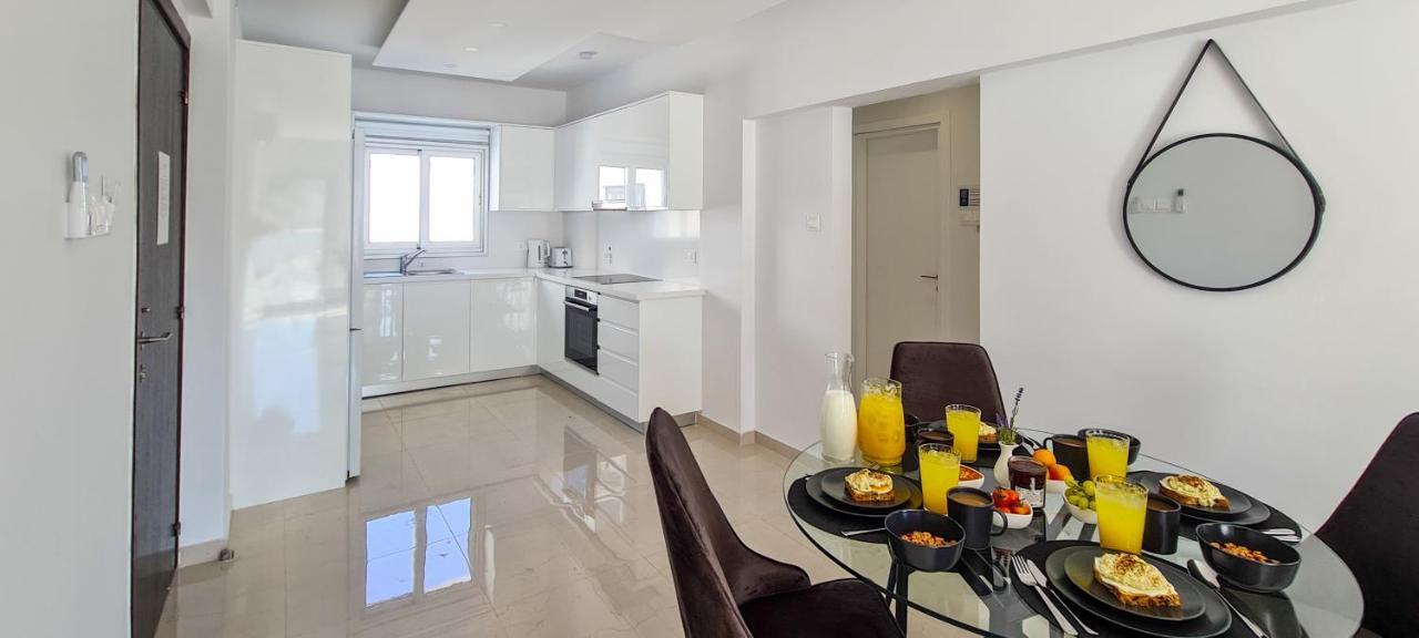 Phaedrus Living: Seaside Luxury Flat Lighthouse 65 Leilighet Paphos Eksteriør bilde