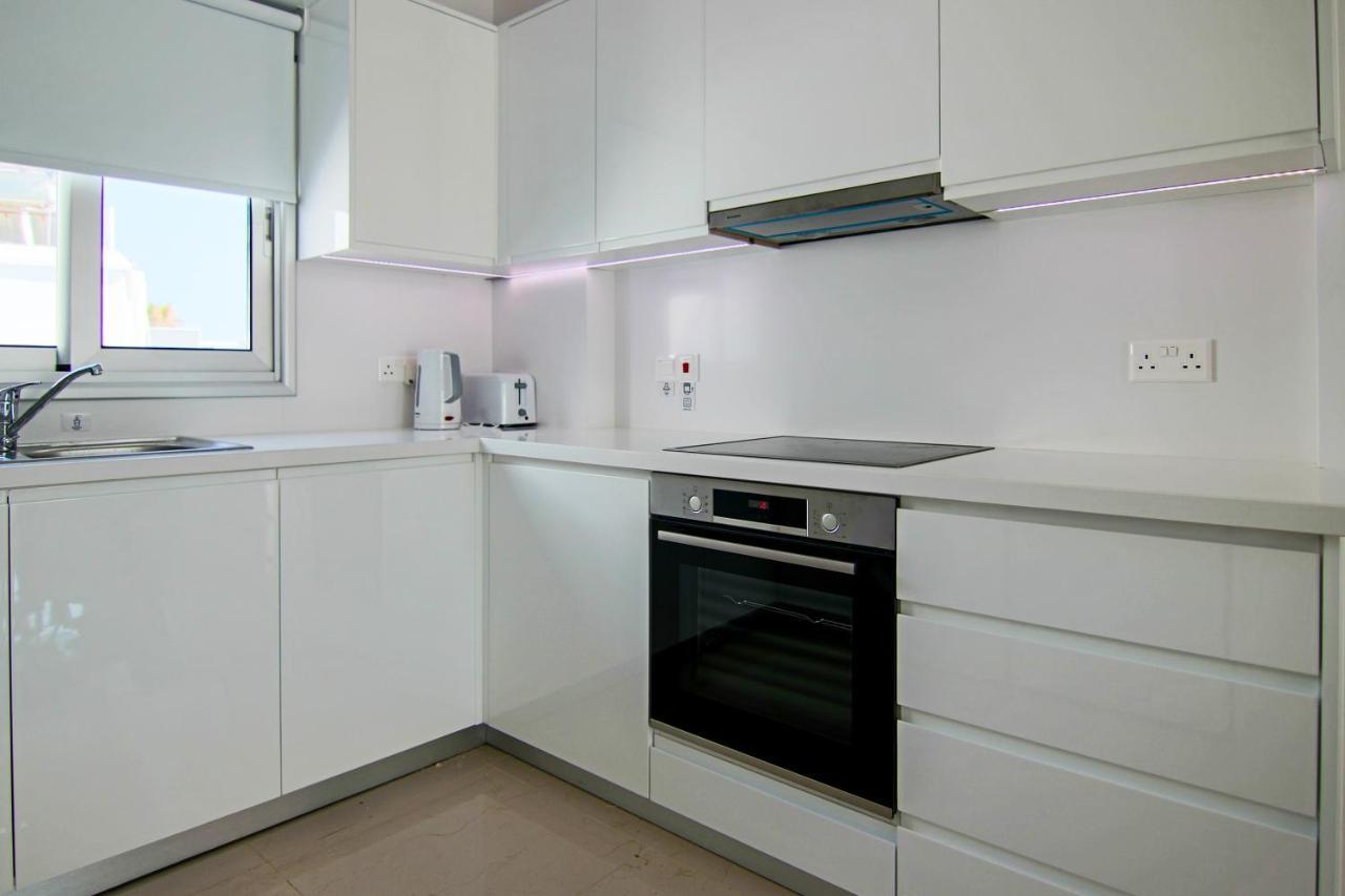 Phaedrus Living: Seaside Luxury Flat Lighthouse 65 Leilighet Paphos Eksteriør bilde
